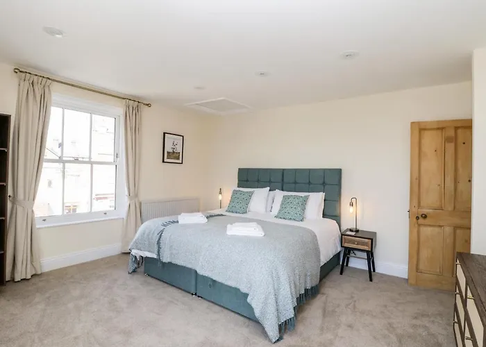 Laurel House Tatil Evi