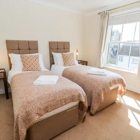 Laurel House Tatil Evi